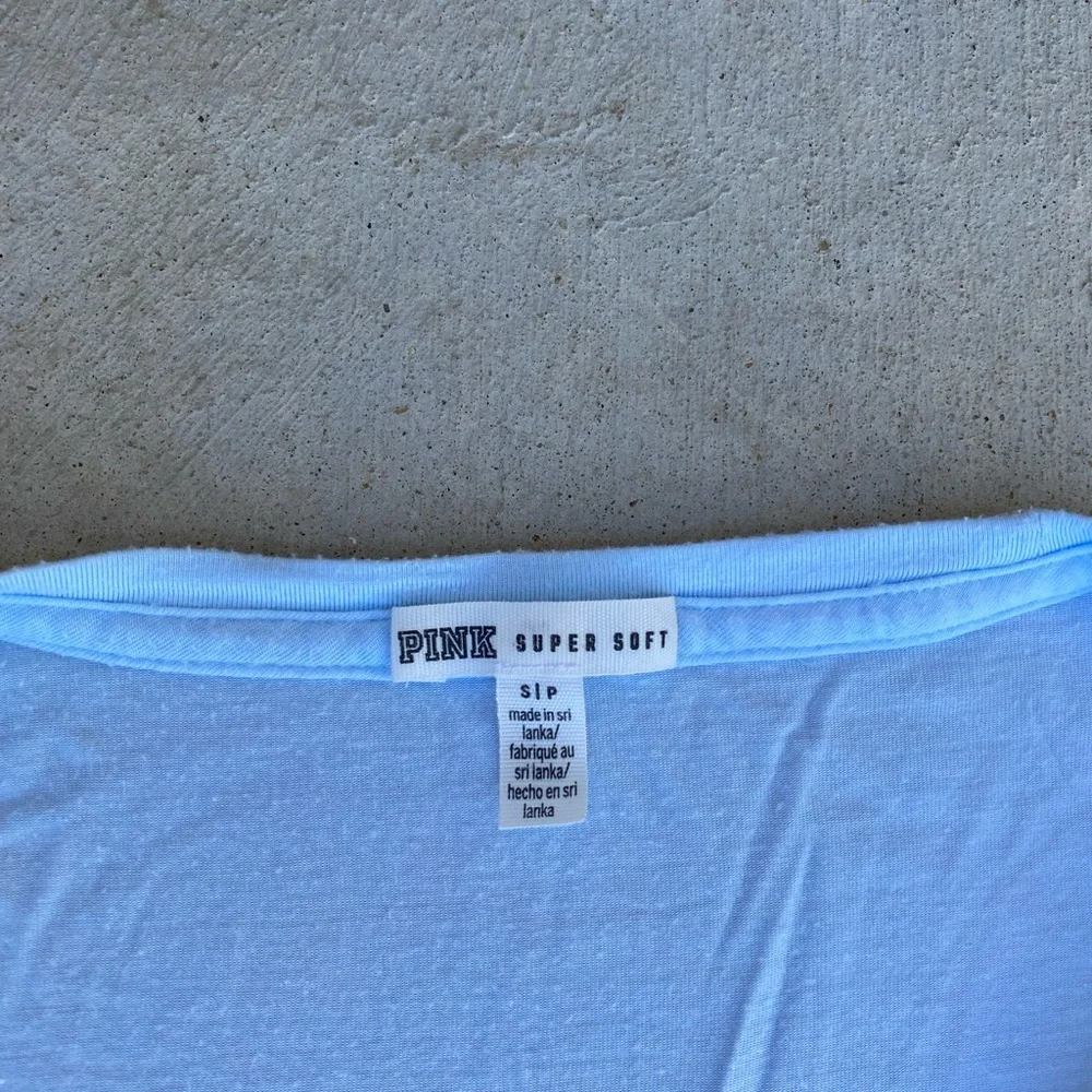 PINK Victoria's Secret Super Soft Blue Graphic T-Shirt Relaxed Fit - Picture 2 of 2